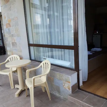 Аспен Голф апартаменти *